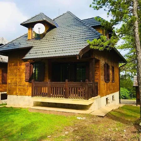 Family 3 Apartamento