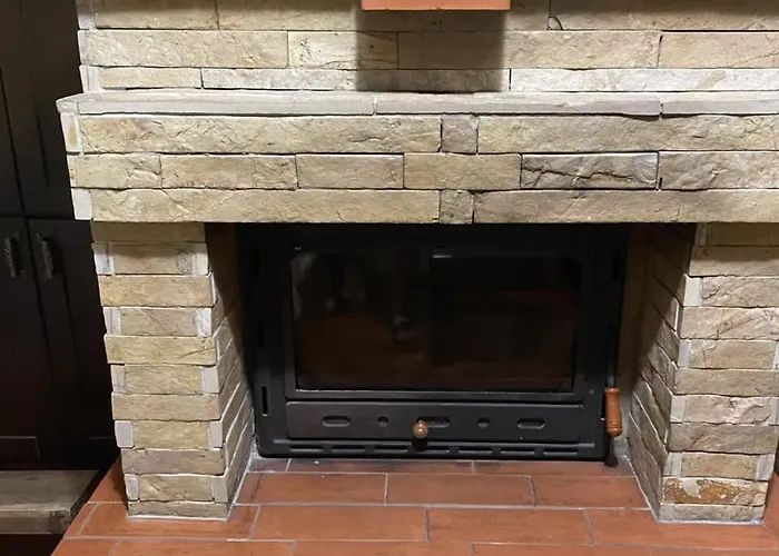 Family 3 Daire Kaludjerske Bare